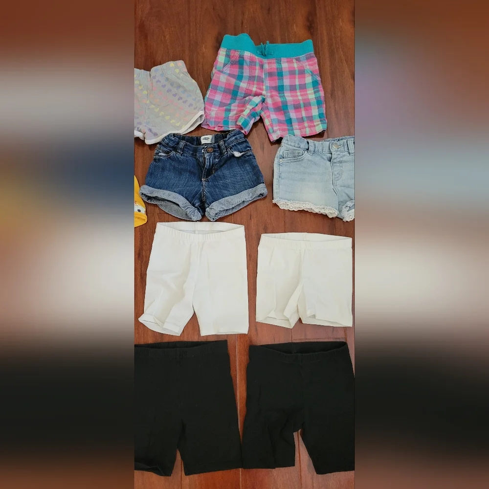 Girls shorts bundle - Picture 8 of 9